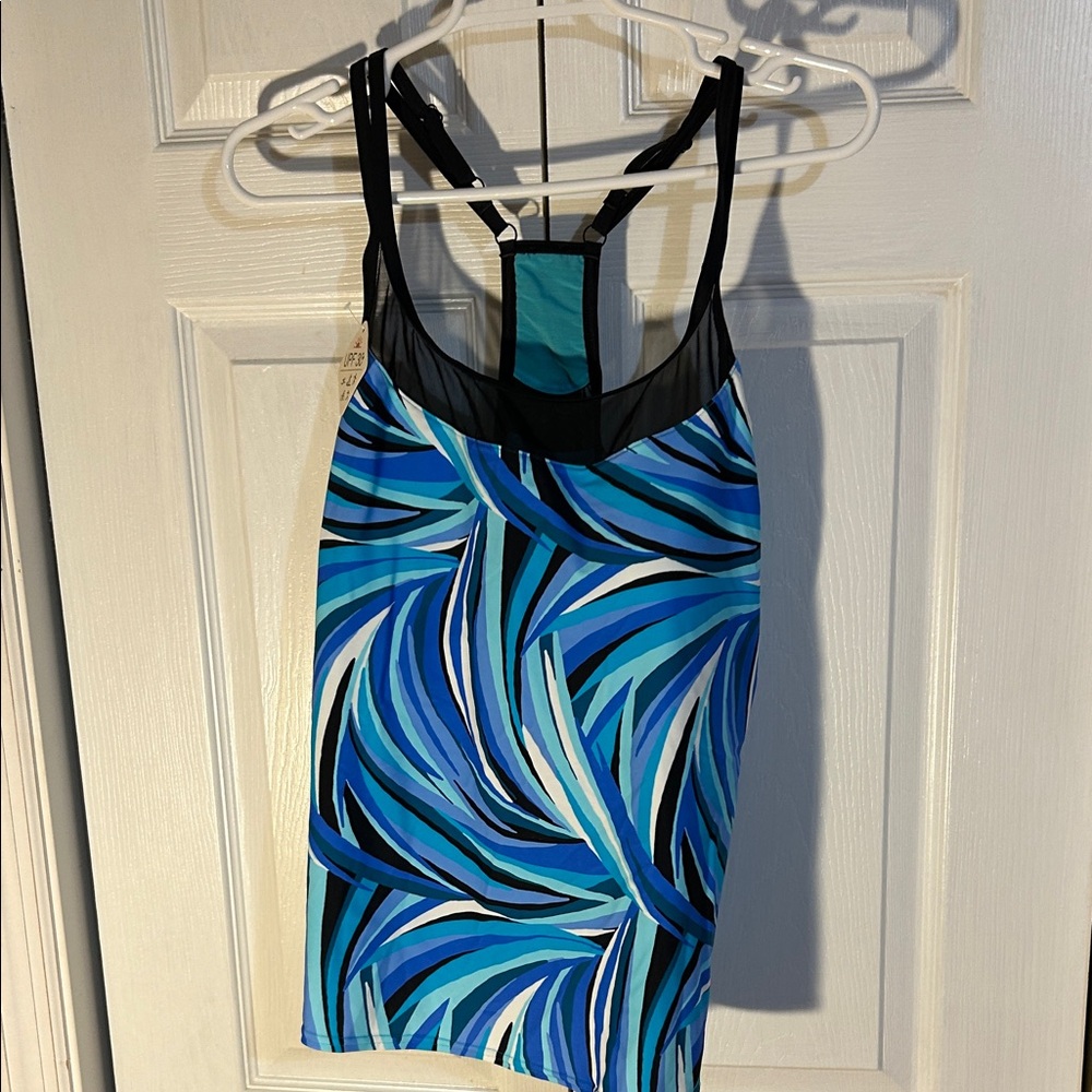 NWT swim tankini